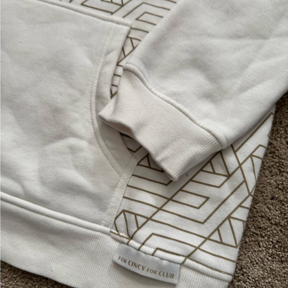 #105 FC CINCINNATI (FOR CINCY FOR CLUB) Stylish White and Tan Hoodie - Picture 7 of 16